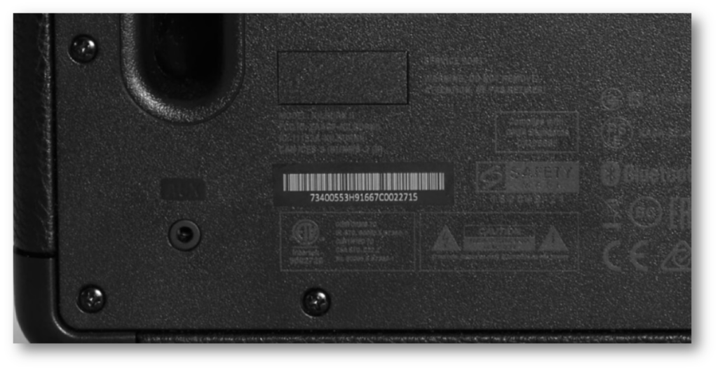 AUX(3.5MM 스테레오 입력)를 사용하여 연결