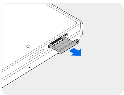 트레이를 조심스럽게 빼냅니다